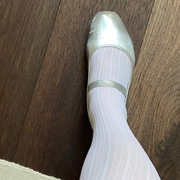 Silver women’s size 10 flats - Picture 7 of 9